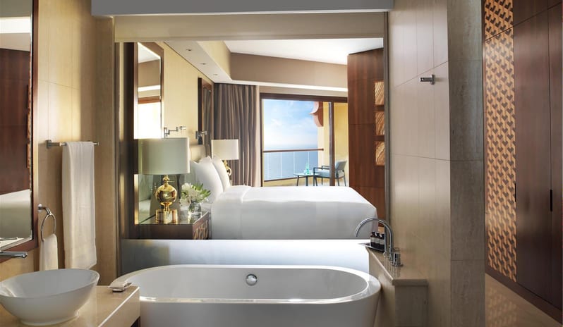 Fairmont Ajman-Junior Suite Bathroom_10193